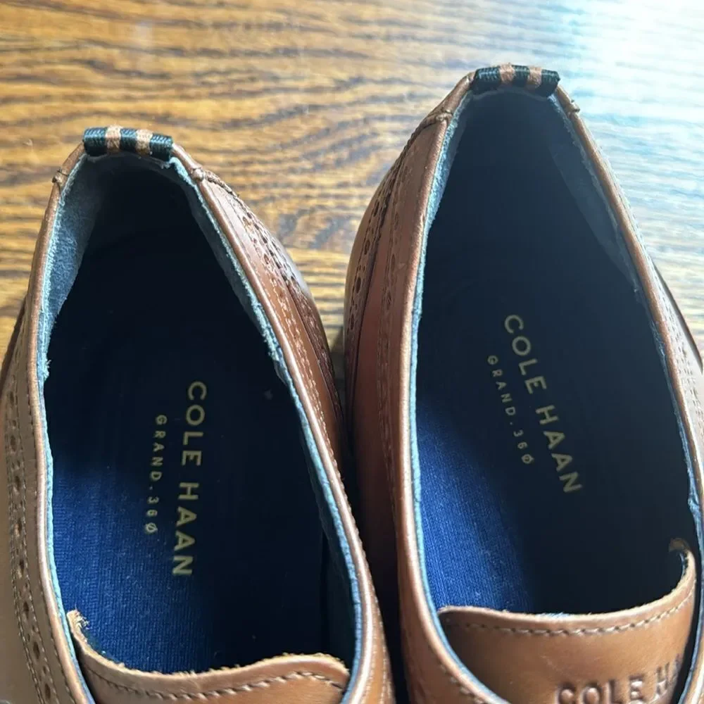 Sawyer Cap Toe Oxford Shoes. Caramel brown. Lace up. Size 10.
